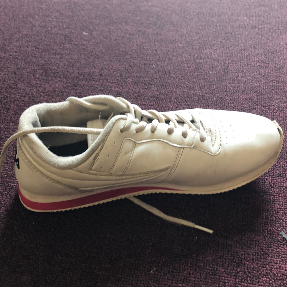 Fila shoes - Picture 3 of 3